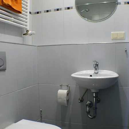 Garni Ruth 3* Mutterstadt