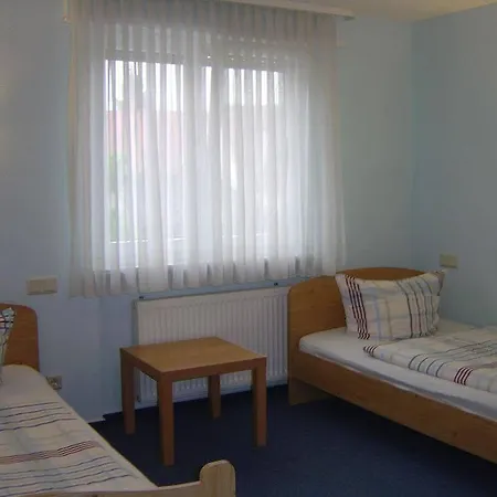 Garni Ruth Mutterstadt